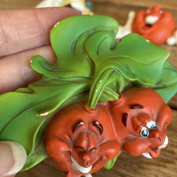 Gigglin Groceries Jack Graham Second Nature Anthropomorphic Fruit Wall Plaques - Picture 12 of 16